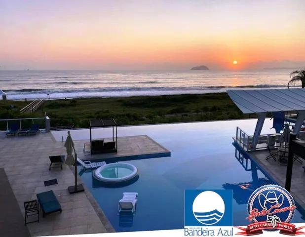 Ape Estilo Resort C/ Pe Na Areia E Vista Mar, Proximo Ao Beto Carrero Piçarras Kültér fotó