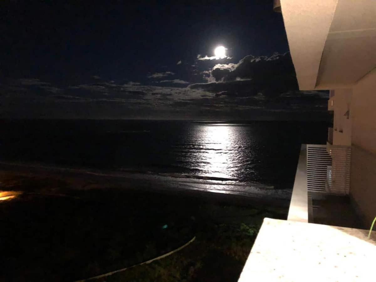 Ape Estilo Resort C/ Pe Na Areia E Vista Mar, Proximo Ao Beto Carrero Piçarras Kültér fotó