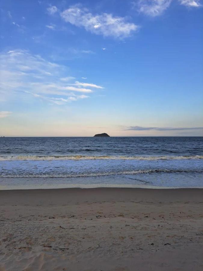Ape Estilo Resort C/ Pe Na Areia E Vista Mar, Proximo Ao Beto Carrero Piçarras Kültér fotó